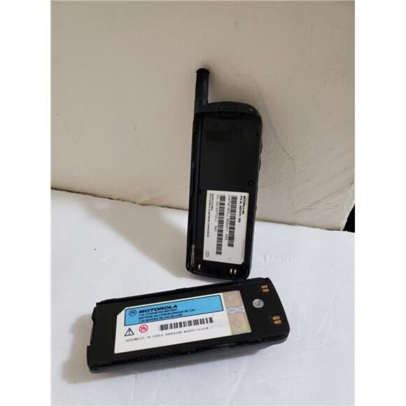 Motorola SWF4018DB (3160) Mobile Cell Phone Black Classic AM504T Collectible - Picture 4 of 8